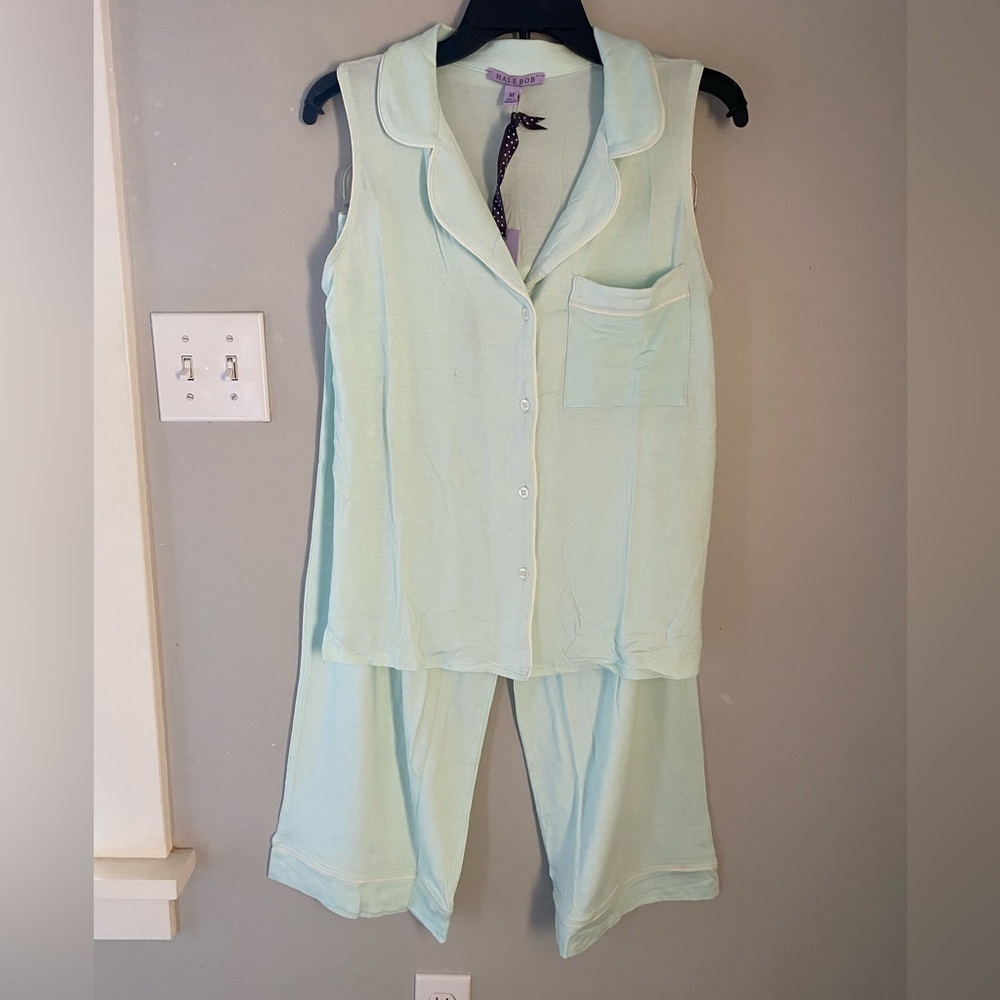 Hale Bob 2 piece classic pajamas medium in mint green with white piping detail.